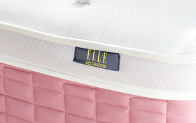 Elle Linen Label Corner