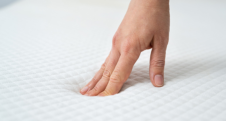 Image link to 'What Mattress Firmness Is Right for Me?' advice page