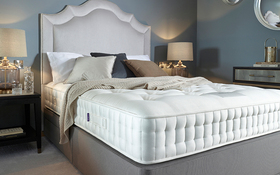 Harrison Spinks Knaresborough 3250 Pocket Ortho Mattress Close Up Roomset