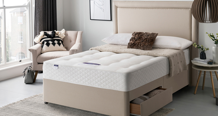 Image link to 'What Is a Divan Bed?' advice page