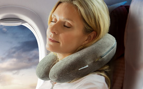 Tempur Transit Pillow Lifestyle Woman Plane